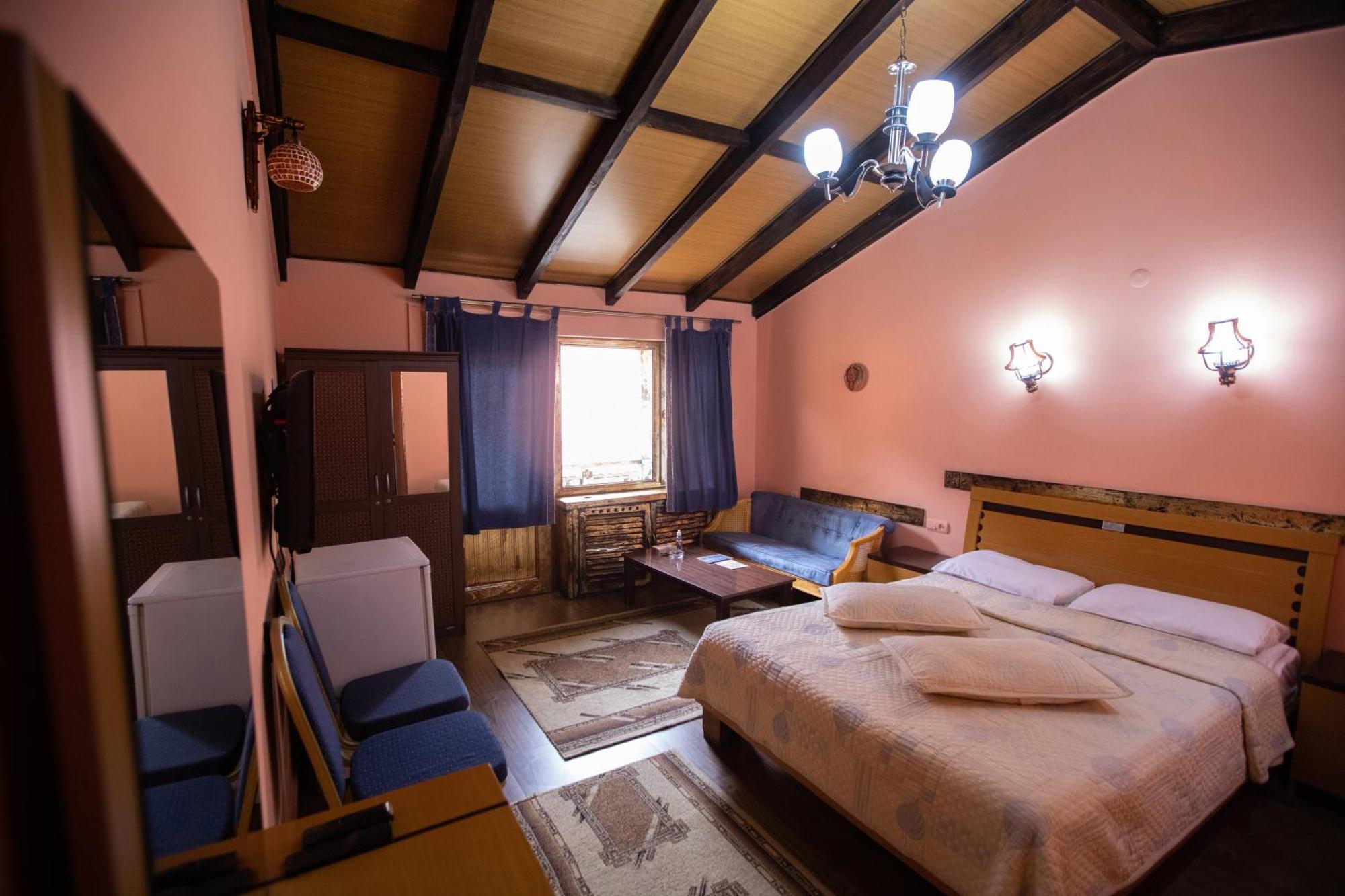 Haghartsin Hotel And Restaurant Dilijan Esterno foto